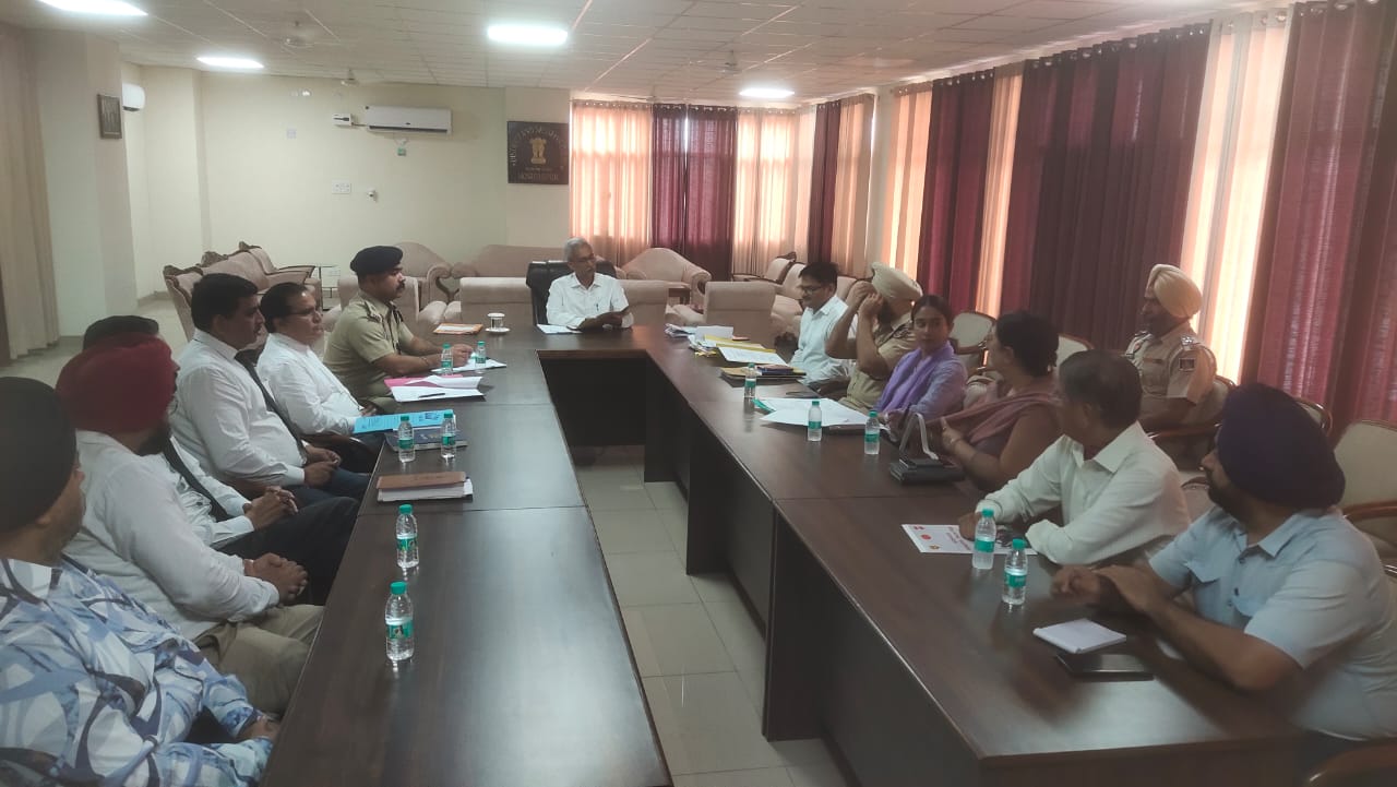 Instructions to the District Administration to spread awareness about the "Compensation to Victims" scheme.